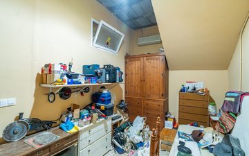 Property slide 35