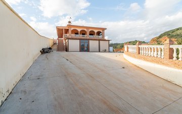 Property slide 46