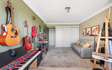Property slide 25