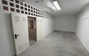 Property slide 25