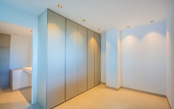 Property slide 16