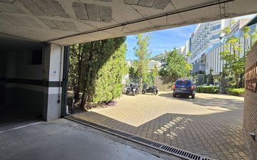 Property slide 20