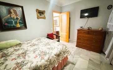 Property slide 21