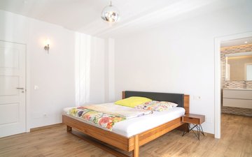 Property slide 43