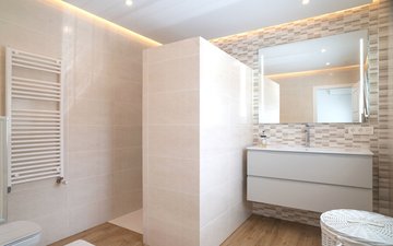Property slide 44