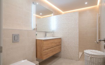 Property slide 61