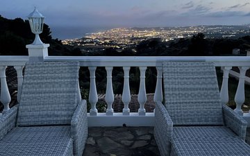 Property slide 78