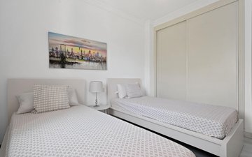 Property slide 25