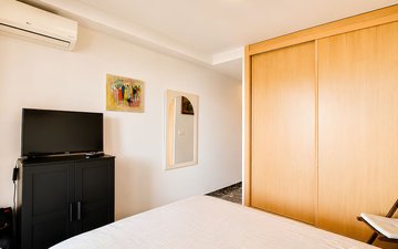 Property slide 24