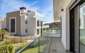 Property slide 20