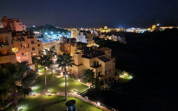 Property slide 32