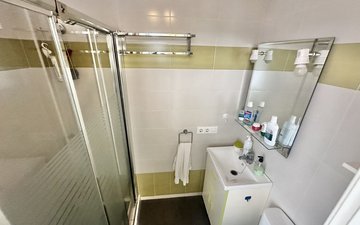 Property slide 18