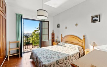 Property slide 18