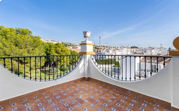 Property slide 25