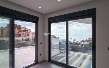 Property slide 39