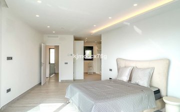 Property slide 40