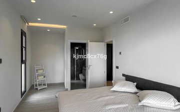 Property slide 50