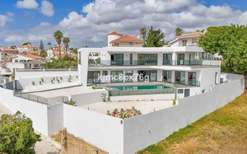 Property slide 61