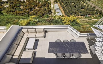 Property slide 21