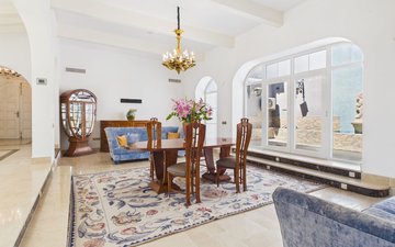 Property slide 18