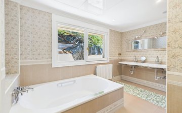 Property slide 25