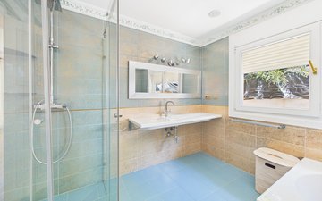 Property slide 33