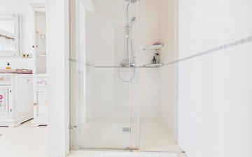 Property slide 44