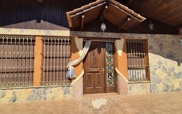 Property slide 21