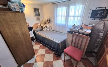 Property slide 40