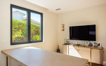 Property slide 17