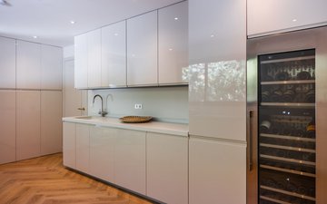 Property slide 19