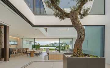 Property slide 18