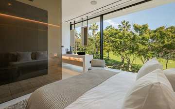 Property slide 21