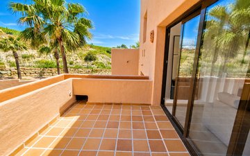 Property slide 10