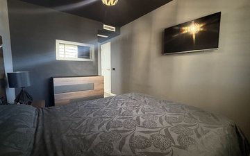 Property slide 22