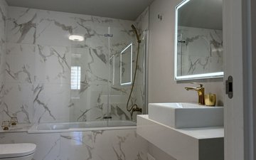 Property slide 32