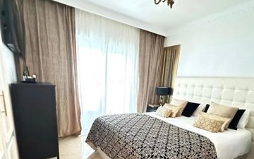 Property slide 18