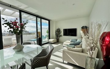 Property slide 20