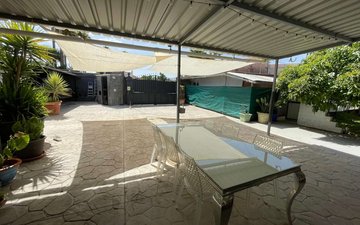 Property slide 22