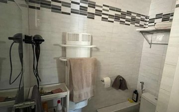 Property slide 44