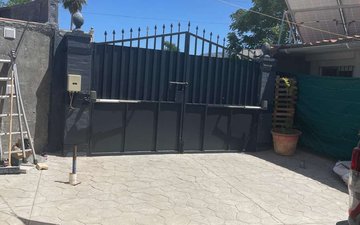 Property slide 48
