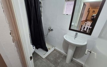 Property slide 58