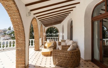 Property slide 14