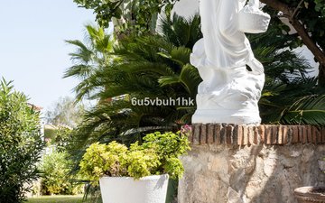 Property slide 18