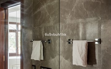 Property slide 32