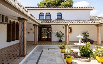 Property slide 44
