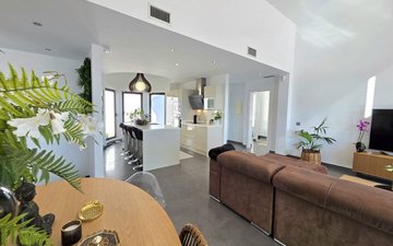 Property slide 14