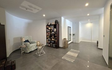 Property slide 31