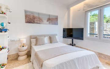 Property slide 24