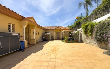 Property slide 4